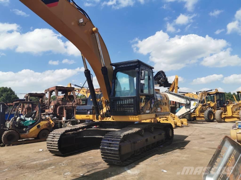 CAT 325 D L حفارات زحافة
