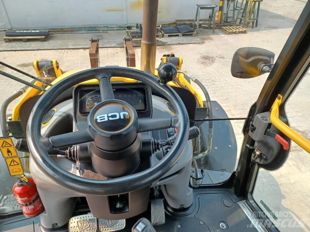 JCB 3CX PLUS AEC لوادر ذات جرافات عكسية