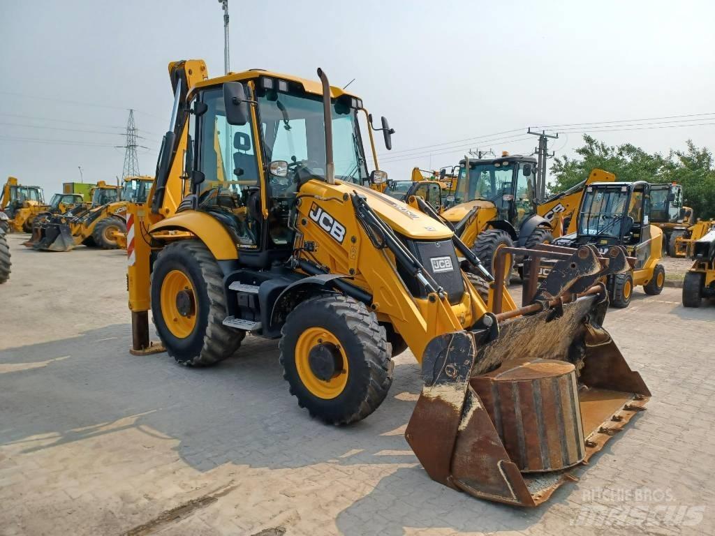 JCB 3CX PLUS AEC لوادر ذات جرافات عكسية