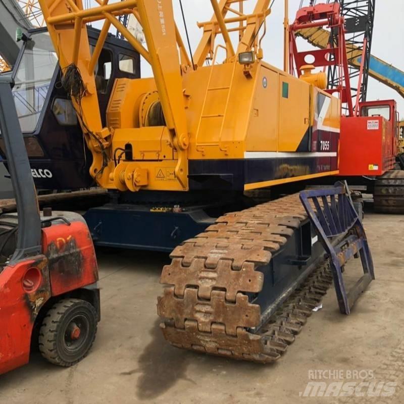 Kobelco 7055 رافعات مجنزرة