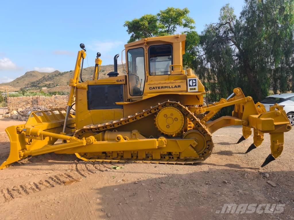 CAT D 6 H بلدوزرات مجنزرة