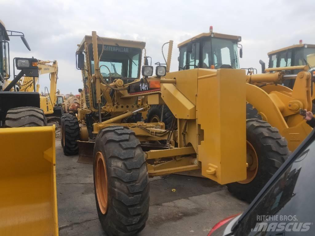 CAT 140K معدات تمهيد الطرق
