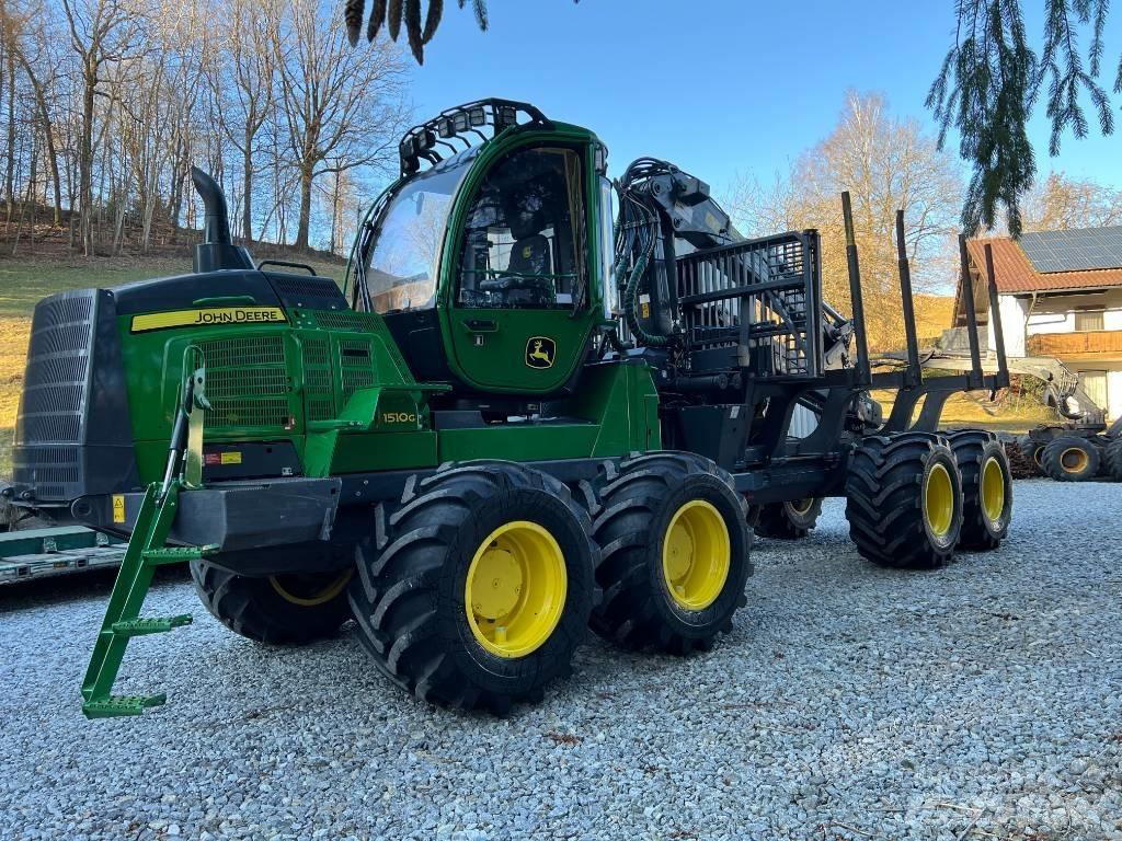 John Deere 1510G شاحنات