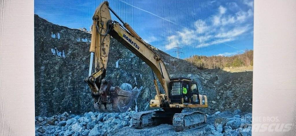 Komatsu PC 450 LC-8 حفارات زحافة