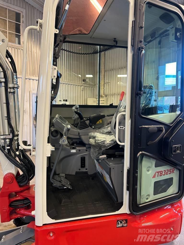 Takeuchi TB325 حفارات صغيرة أقل من 7 طن (حفارات صغيرة)