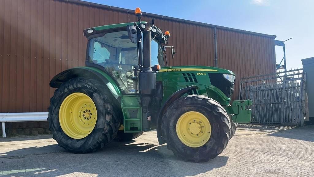 John Deere 6120 R الجرارات