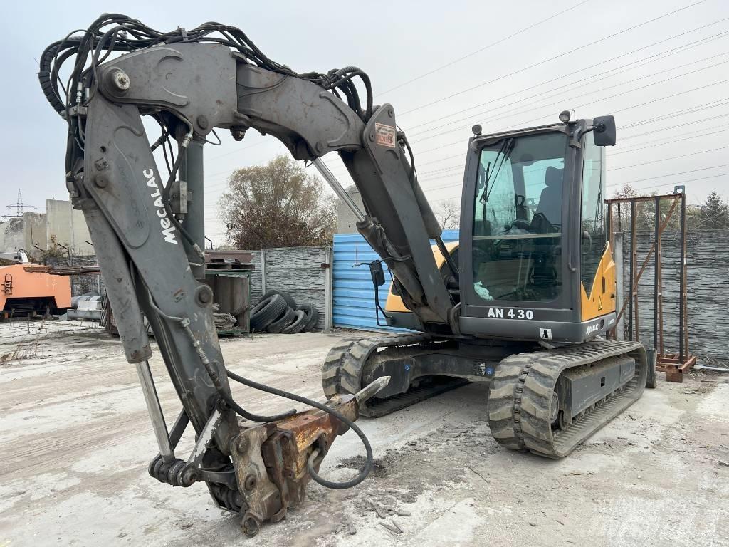 Mecalac 8 M CR حفارات وسط 7 طن - 12 طن