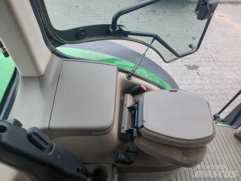 John Deere 7200 R الجرارات