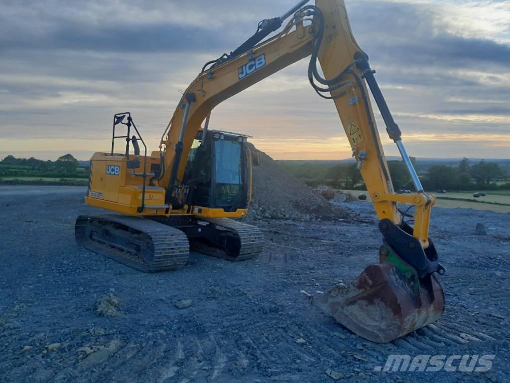 JCB 131 X حفارات زحافة