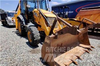 JCB 3CX 4X4 لوادر ذات جرافات عكسية