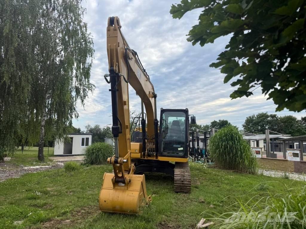 CAT 313 GC حفارات زحافة