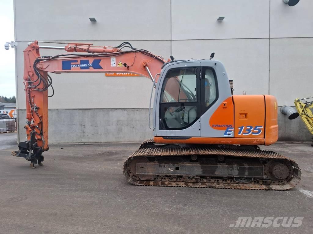 Fiat-Kobelco E 135 حفارات زحافة