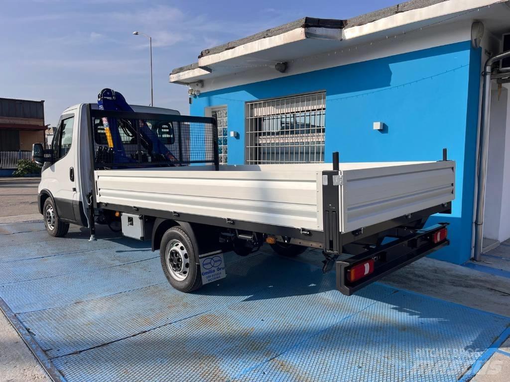 Iveco daily شاحنات الرافعات