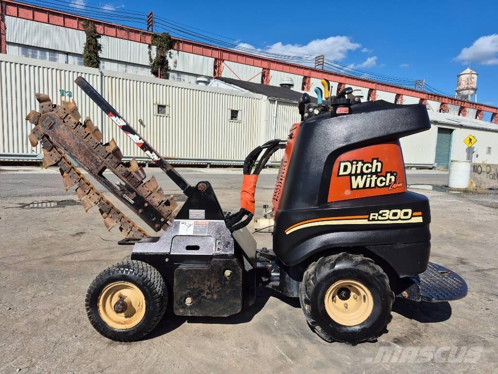 Ditch Witch R300 ماكينات حفر خنادق