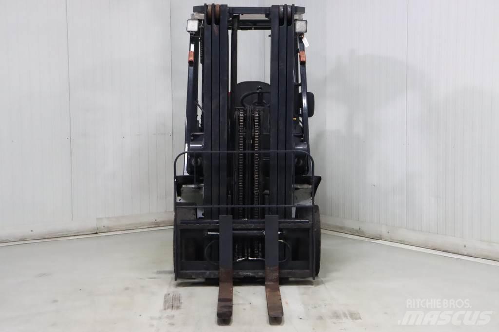 Nissan U1D2A20LQ شاحنات LPG