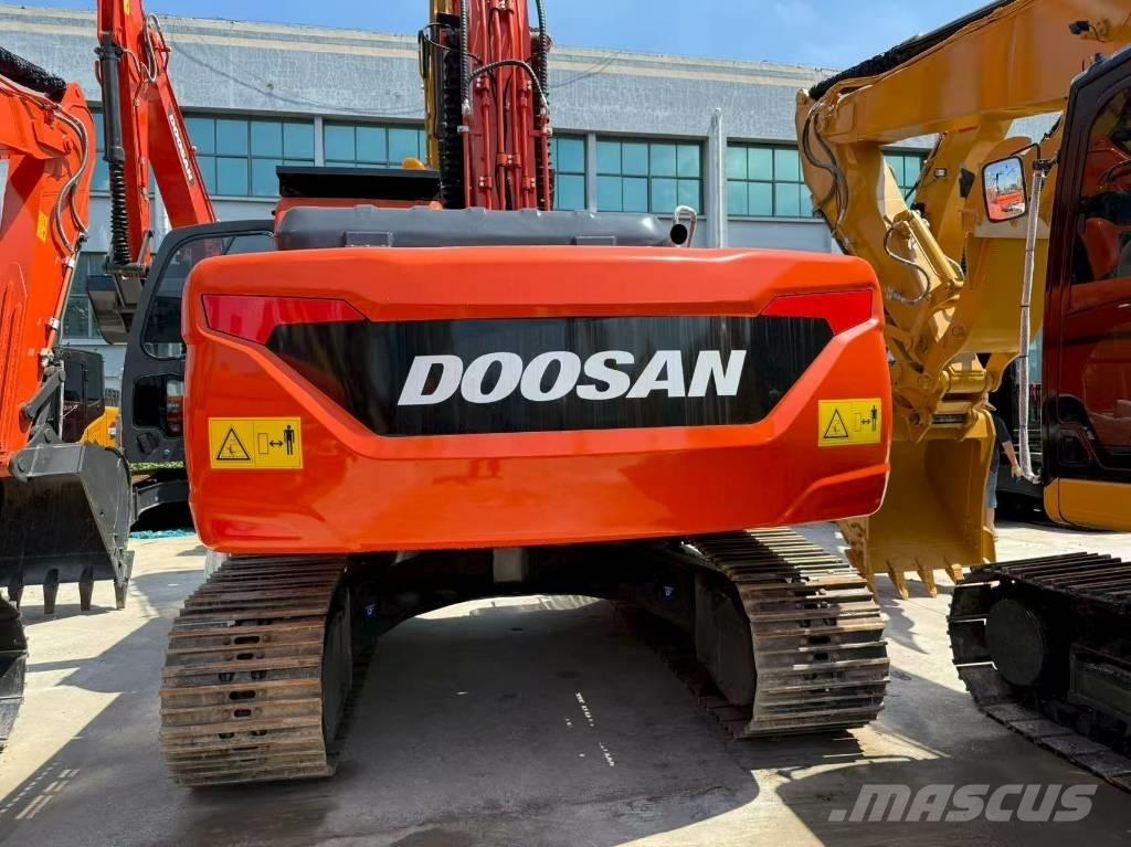 Doosan DX 225 حفارات زحافة