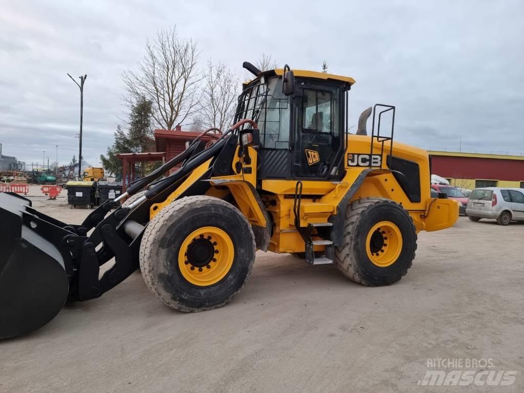 JCB 427 لوادر بعجل