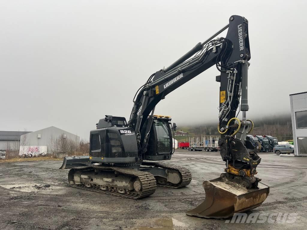 Liebherr R926 Comp حفارات زحافة