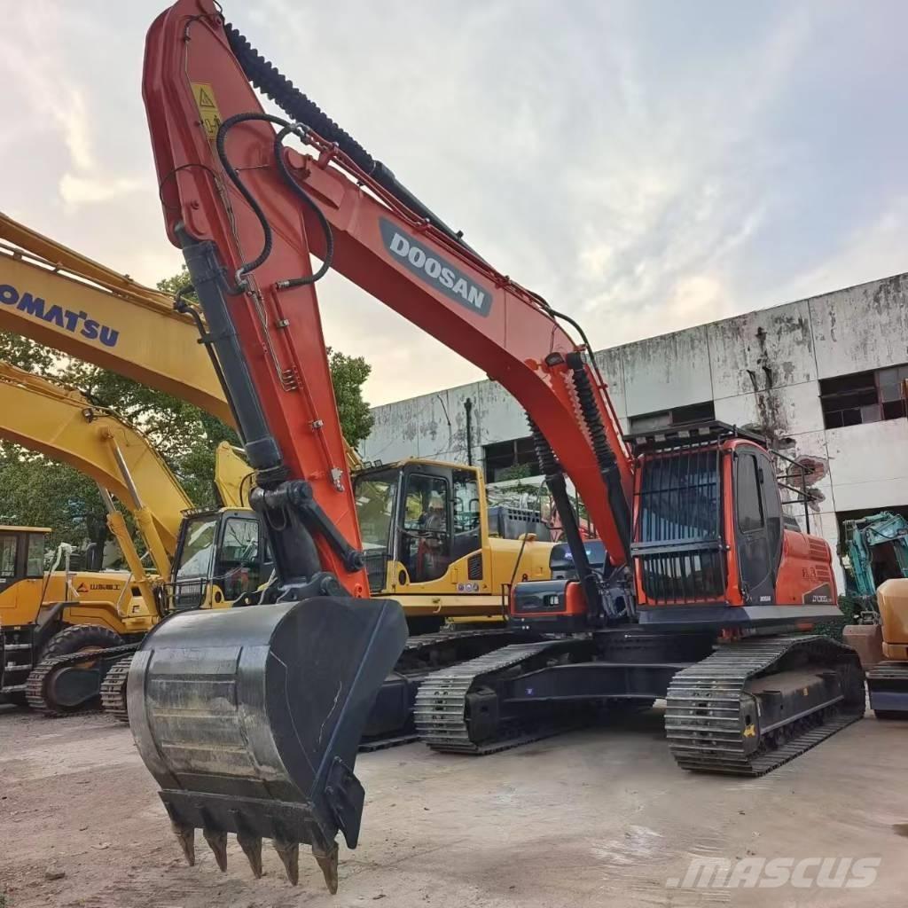 Doosan DX 300 LC حفارات زحافة