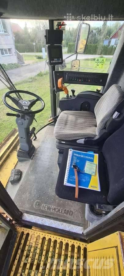 New Holland TX 64 حصادات