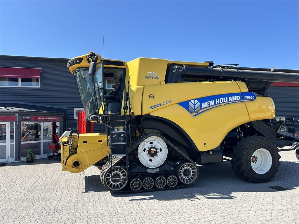 New Holland CR 8.90 حصادات