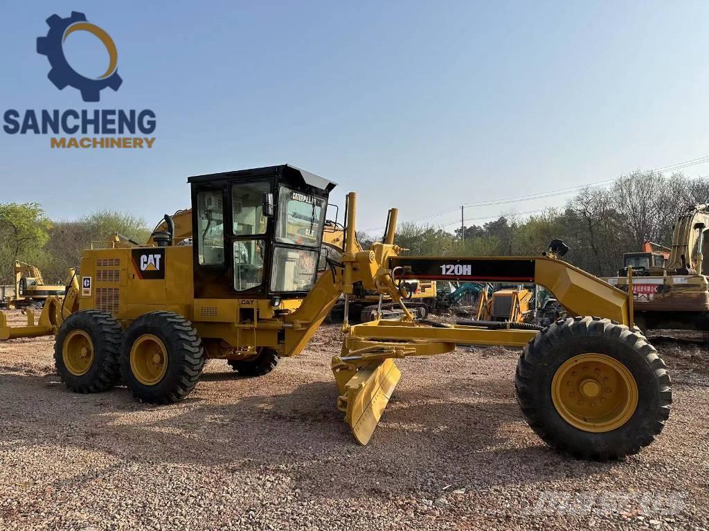 CAT 120H معدات تمهيد الطرق