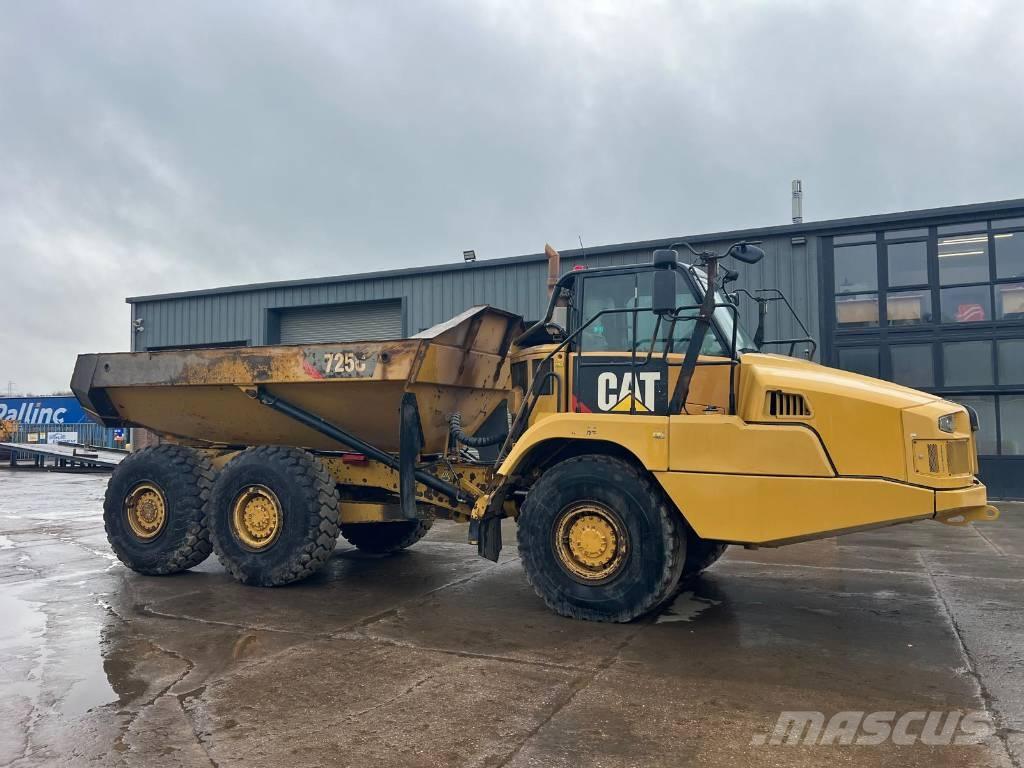 CAT 725 C ساحبات مفصلية