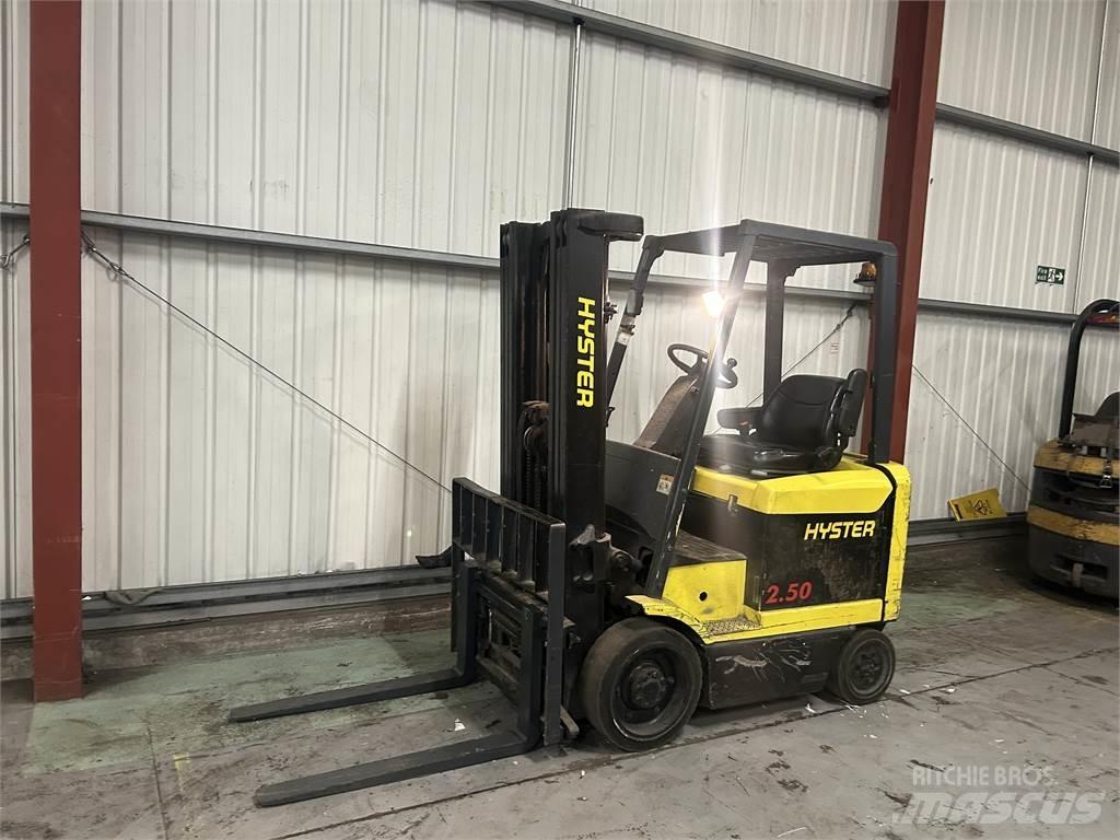 Hyster E2.50XM شاحنات ذات رافعات شوكية تعمل بالكهرباء