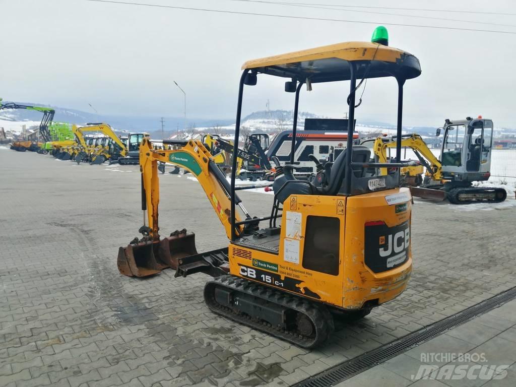 JCB 15 C-1 حفارات صغيرة أقل من 7 طن (حفارات صغيرة)