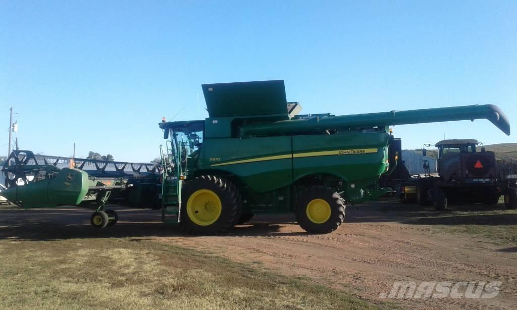John Deere S 670 حصادات