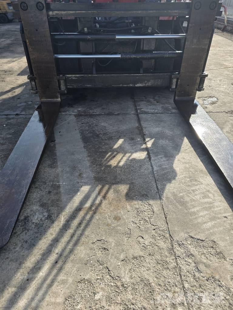 Kalmar DC 12-1200 شاحنات الديزل