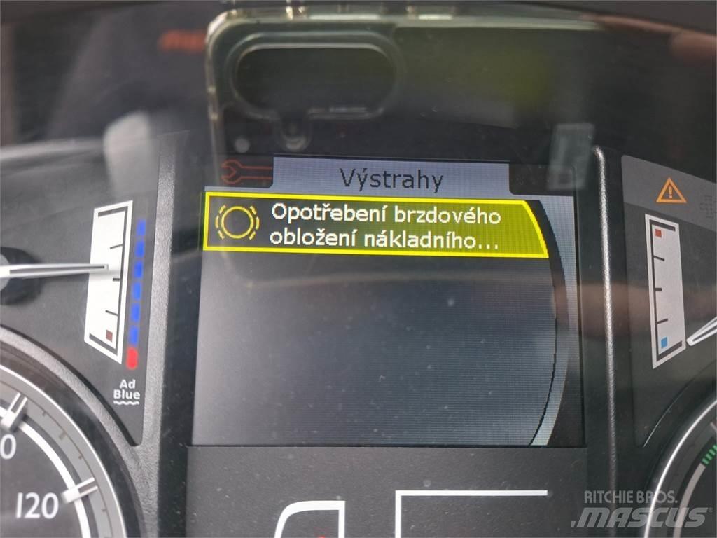 DAF XT 460 FT وحدات الجر