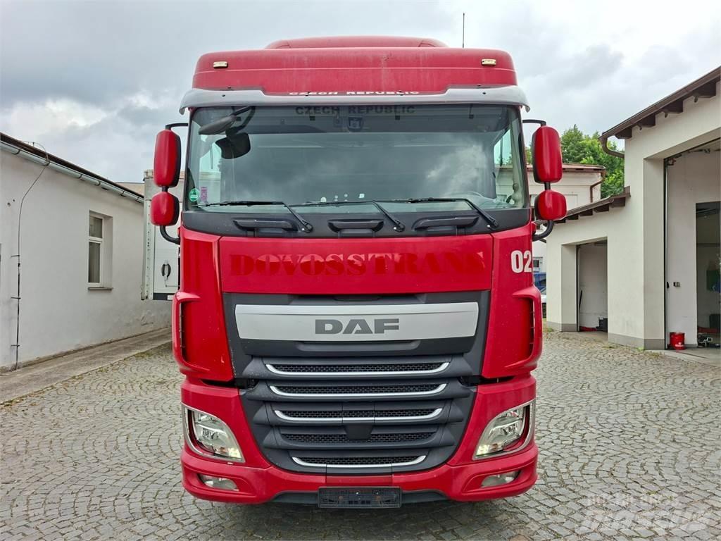 DAF XT 460 FT وحدات الجر