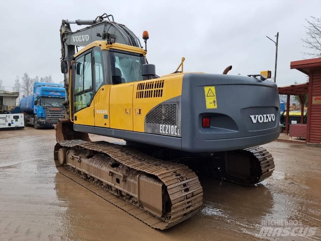 Volvo EC 210 C حفارات زحافة
