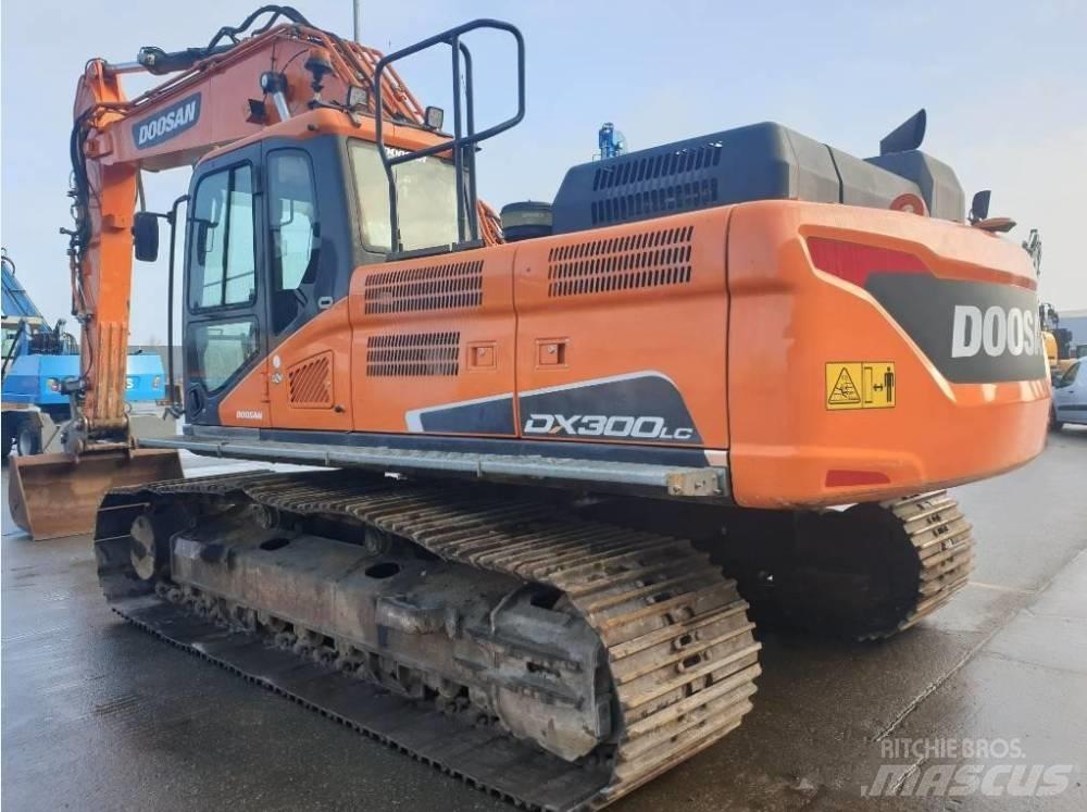 Doosan dx300 حفارات زحافة