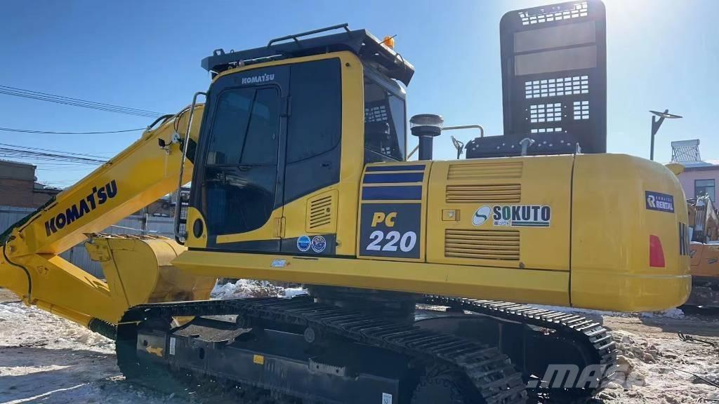 Komatsu PC 220-8 حفارات زحافة