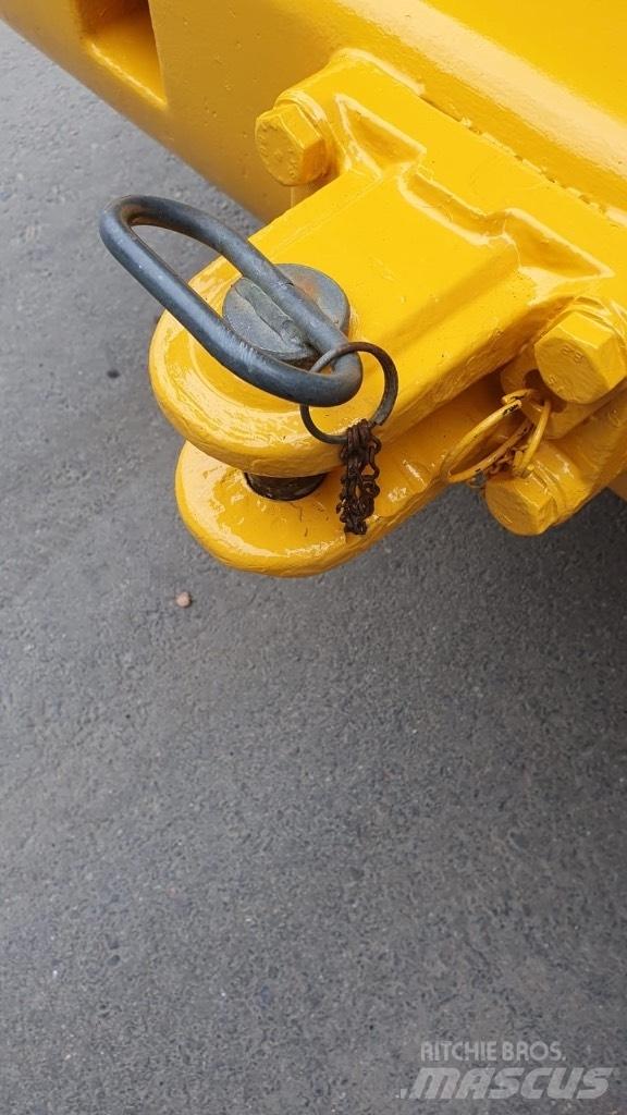 Volvo L 90 D لوادر بعجل