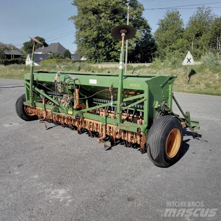 Amazone D7 40E مثاقيب