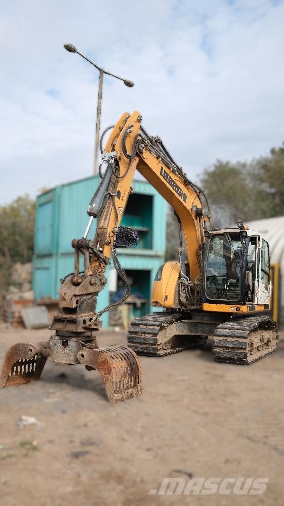 Liebherr R 914 K STD حفارات زحافة