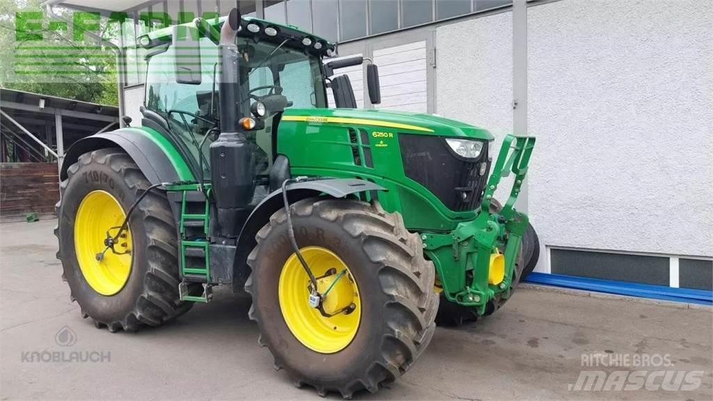 John Deere 6250r الجرارات