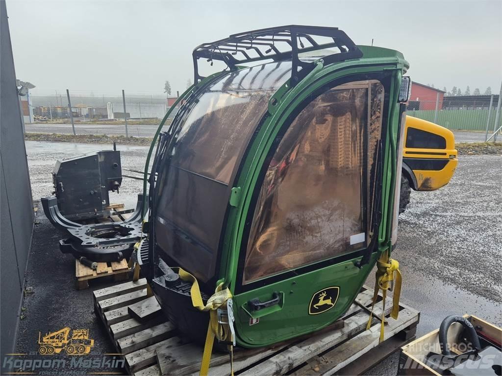 John Deere 1270G كابينة والداخلية