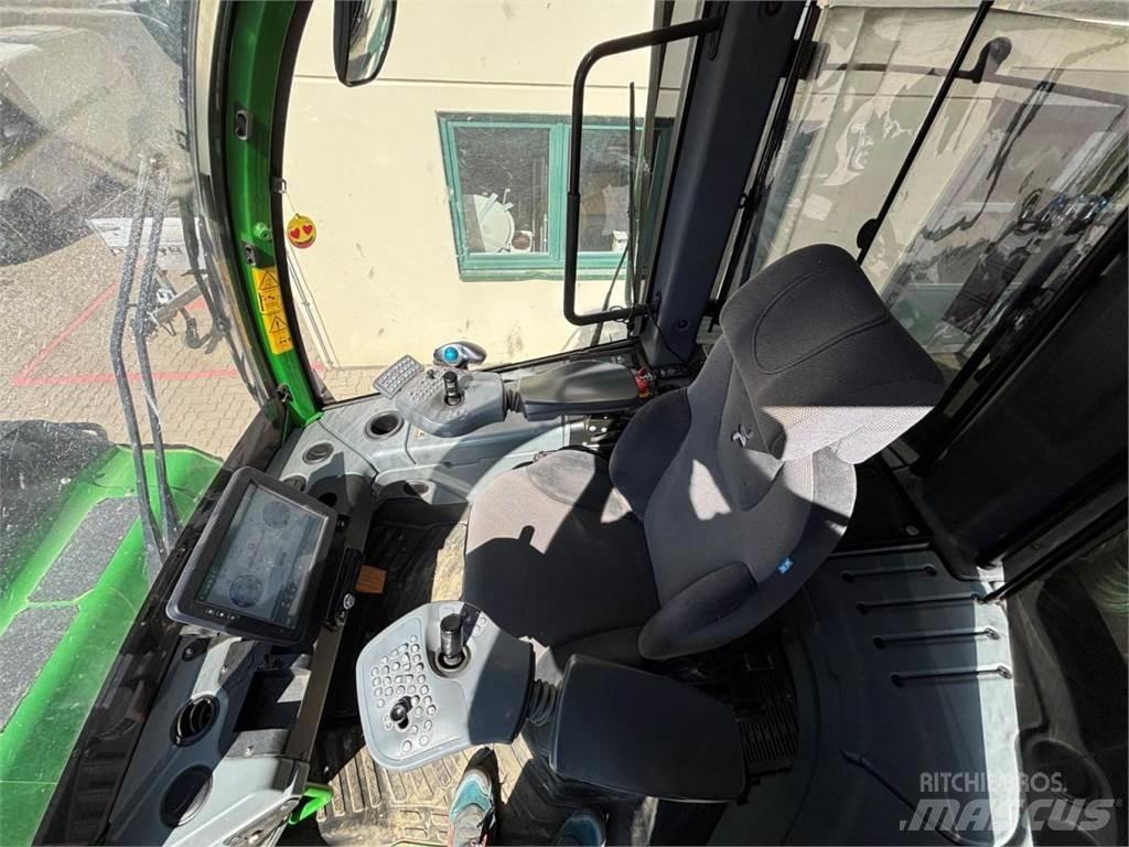 John Deere 1110 G شاحنات