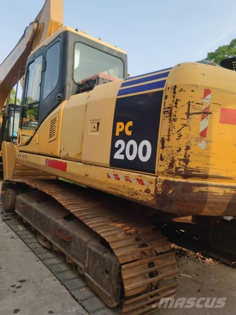 Komatsu PC 200-7 حفارات زحافة