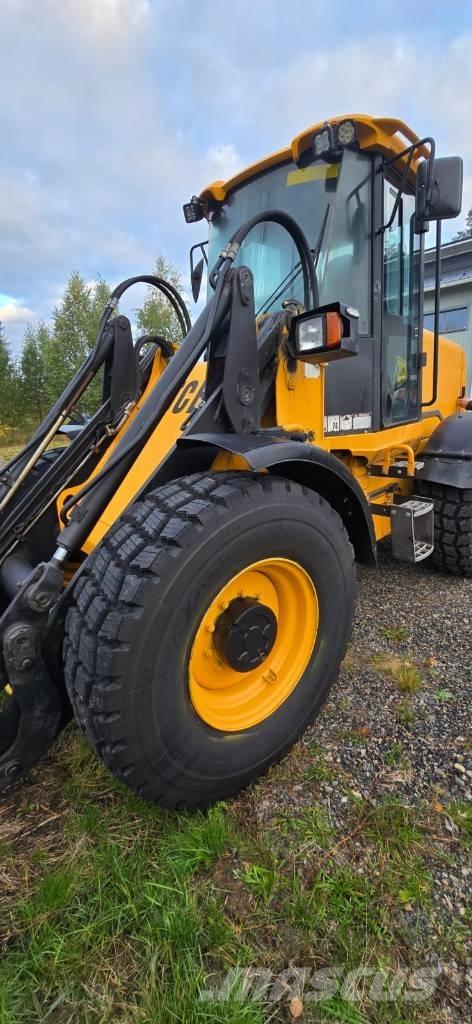 JCB 412 S لوادر بعجل