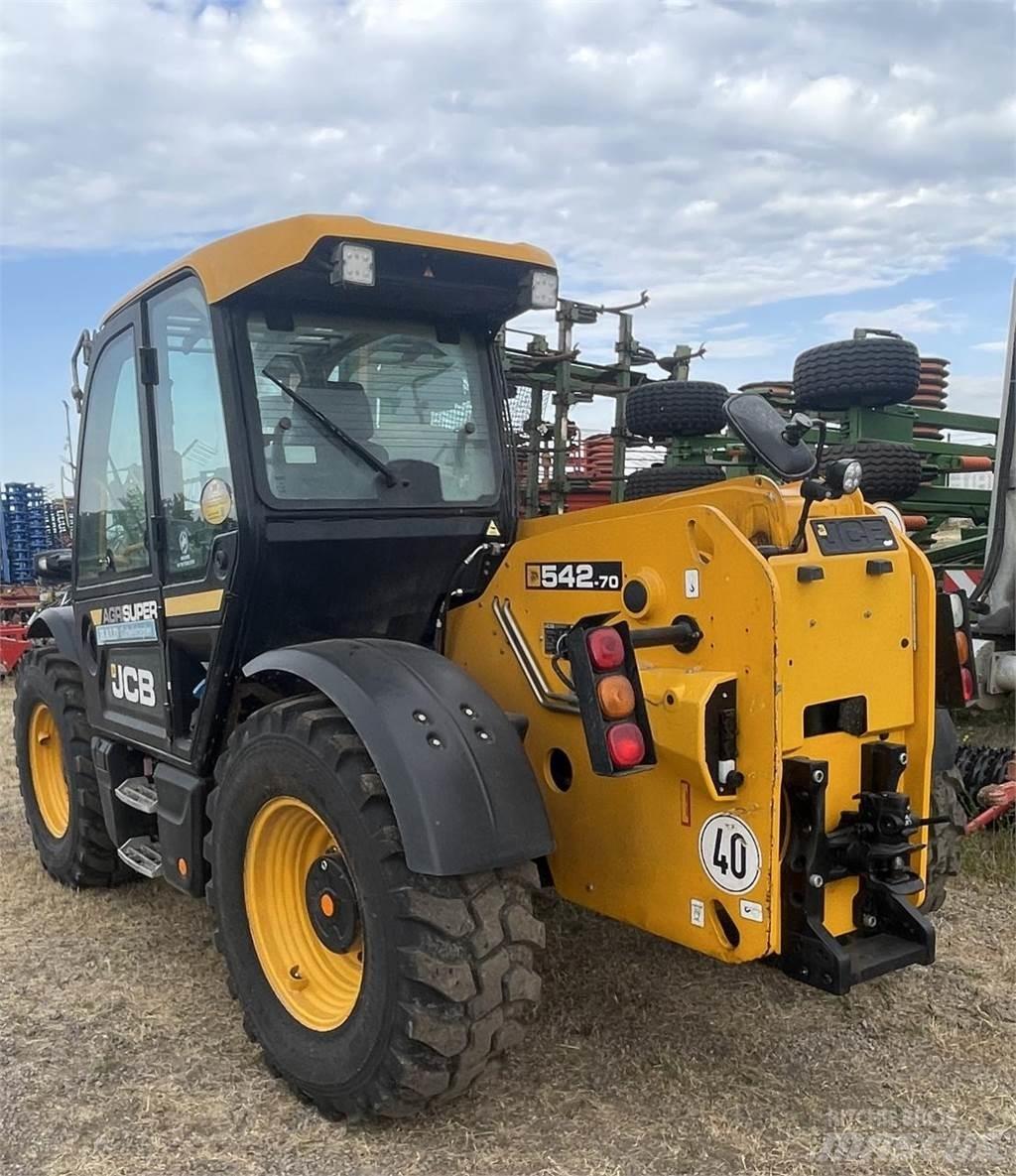 JCB 542-70 معدات مناولة لأغراض الزراعة