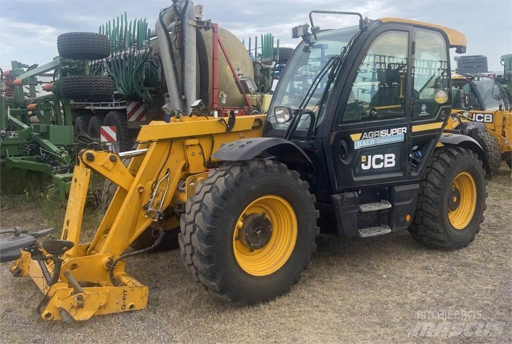 JCB 542-70 معدات مناولة لأغراض الزراعة