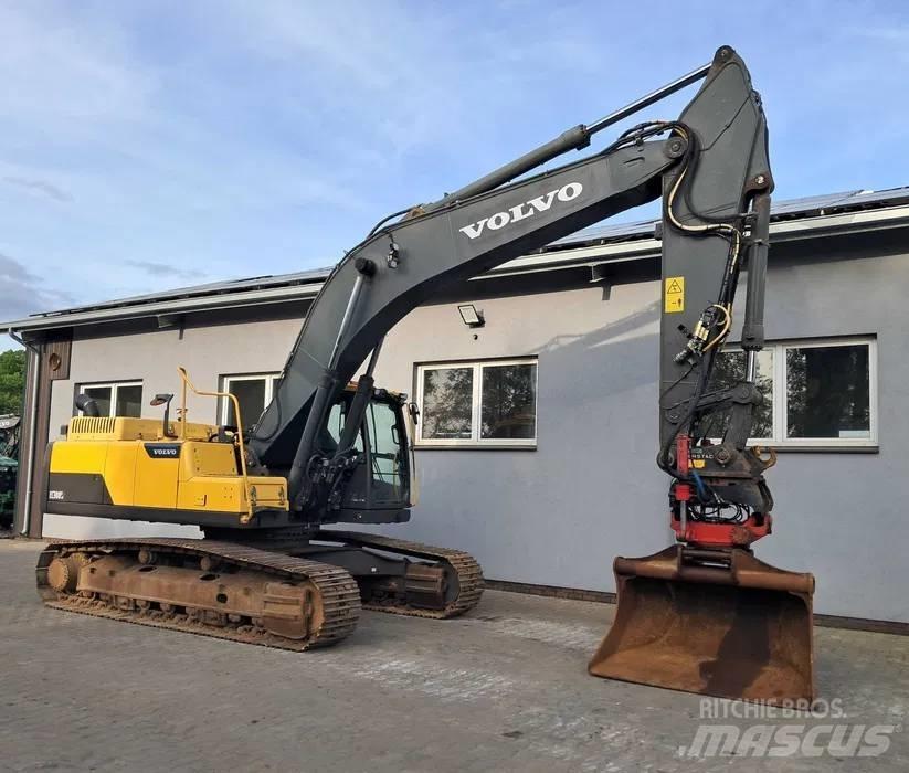 Volvo EC 300 D L حفارات زحافة