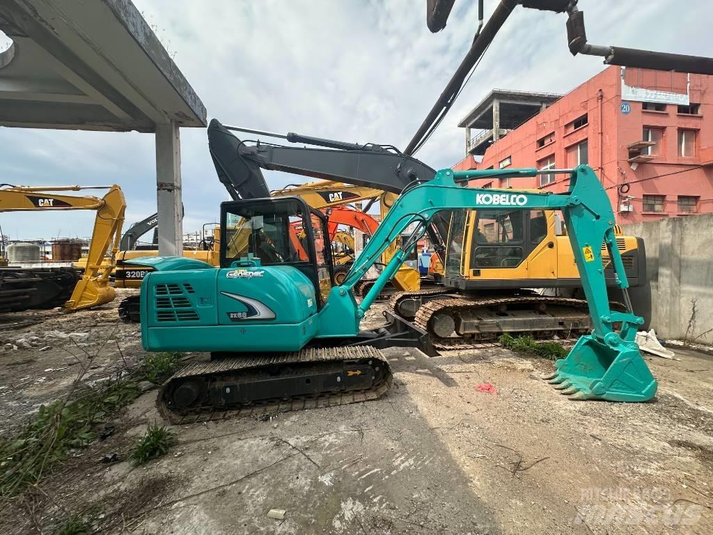 Kobelco SK 60-8 حفارات زحافة