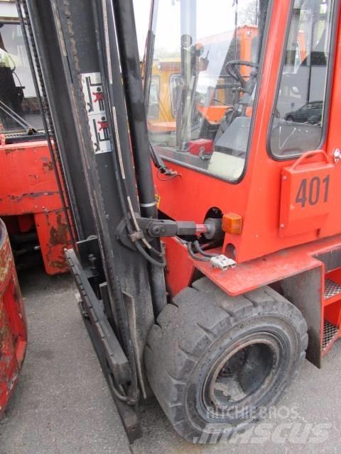 Kalmar 4,5-600 شاحنات الديزل
