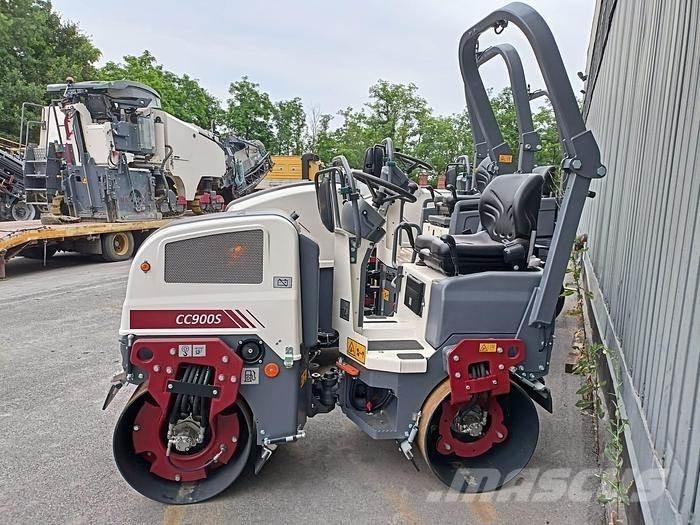 Dynapac CC900S مداحل رجاجة مجرورة
